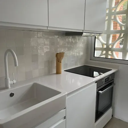 - Piso Reformado Con Piscina, Wifi Y Parking Gratuito Apartamento